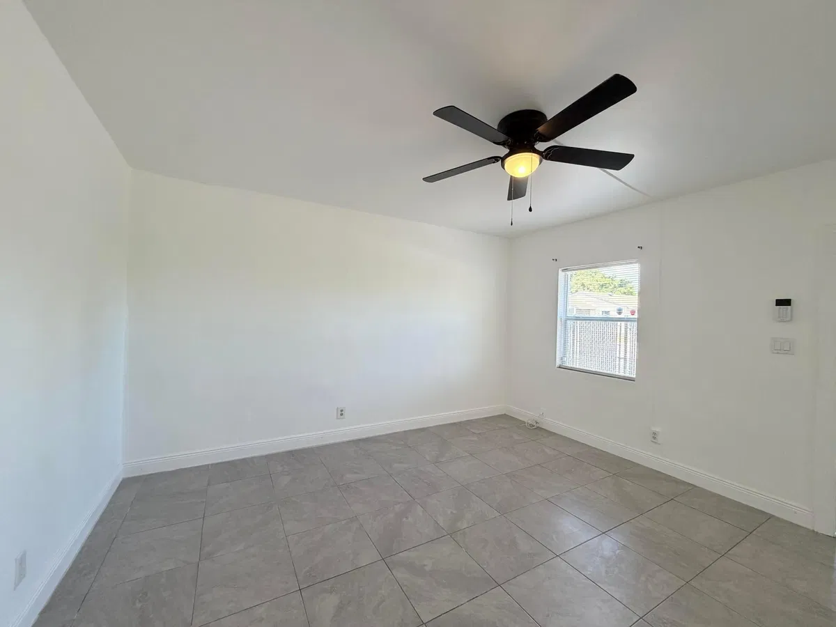 Residence photo 10