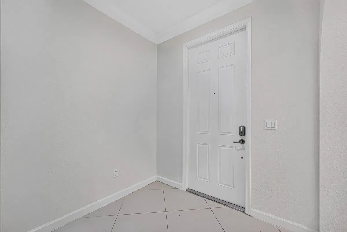 Residence photo 4