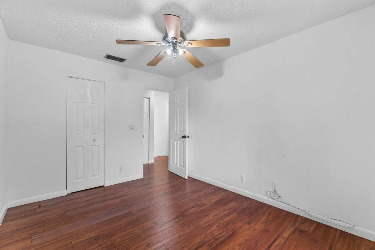 Unit 5 photo 13