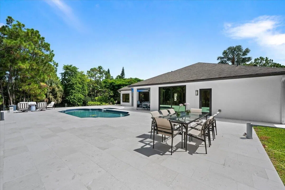 Homeland Residence photo 28