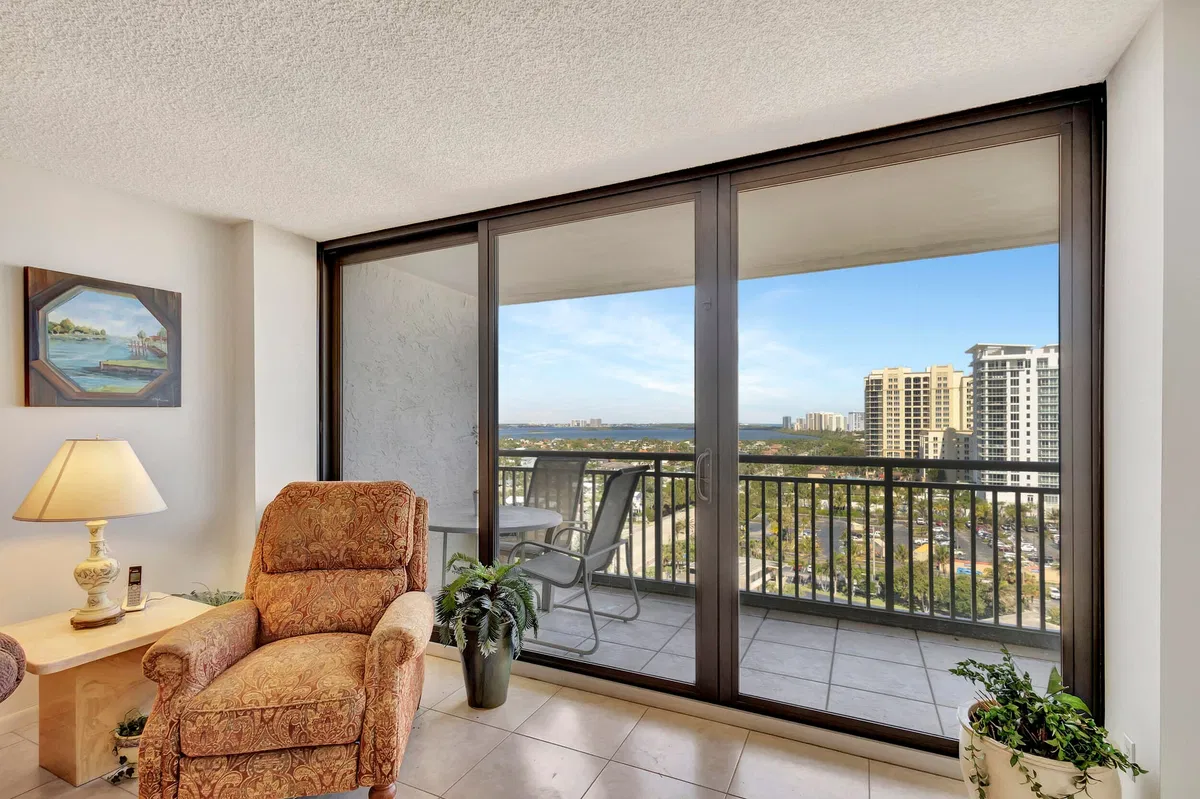 Singer Island Unit 1505 photo 4