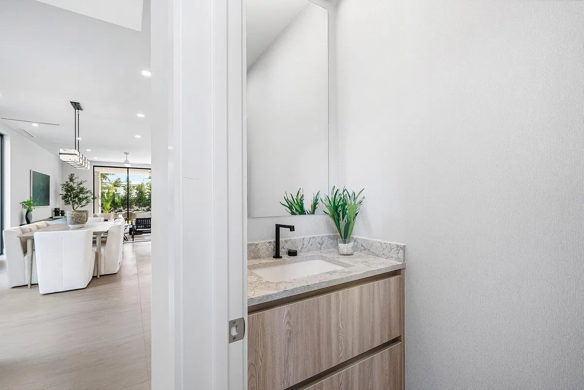 Palm Trail Delray Beach Residence photo 4