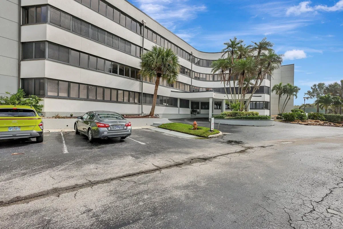  Unit 318 photo 64