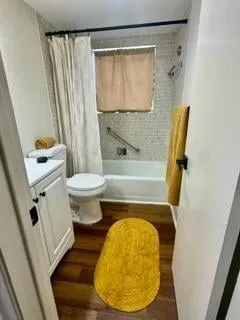 Unit 111 photo 10