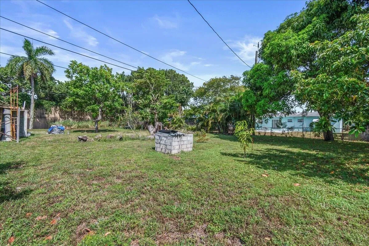 Residence photo 16