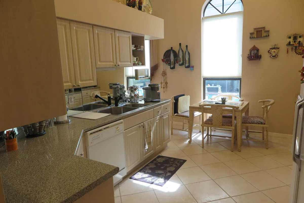 Residence photo 10