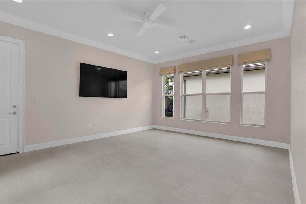 Residence photo 16