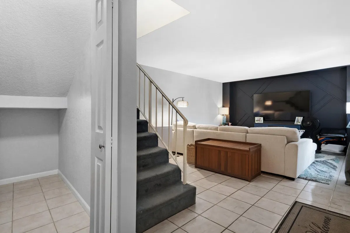 Residence photo 16
