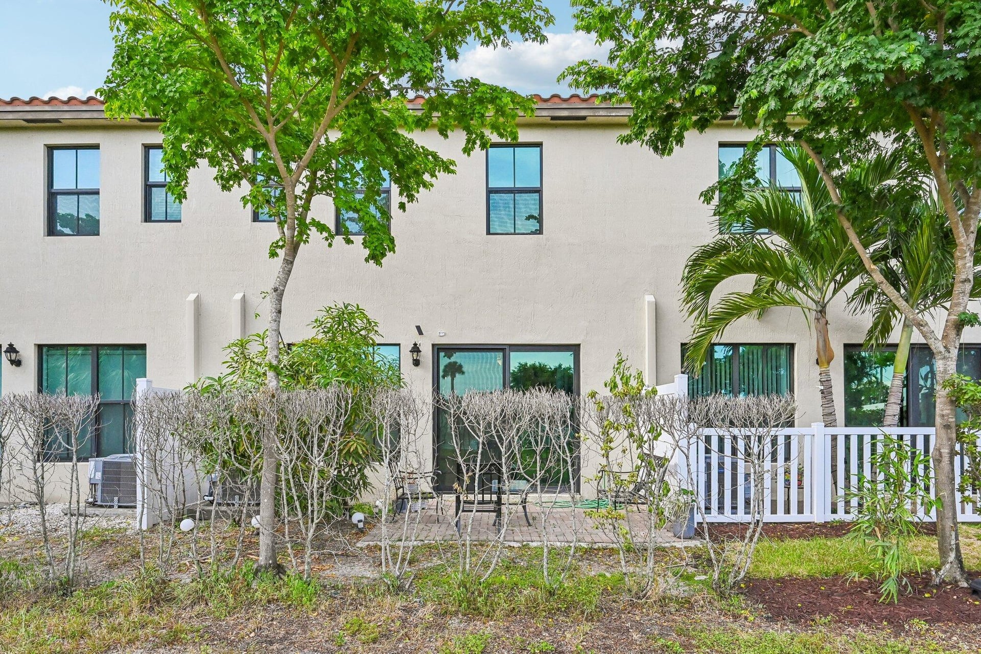 Residence photo 19