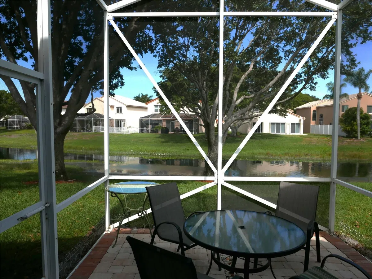 Residence photo 13