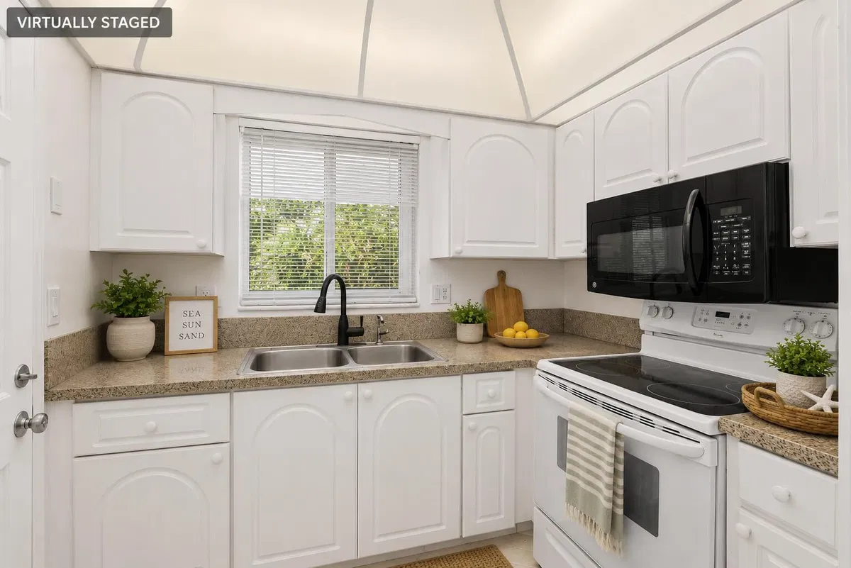 Unit 203M photo 10