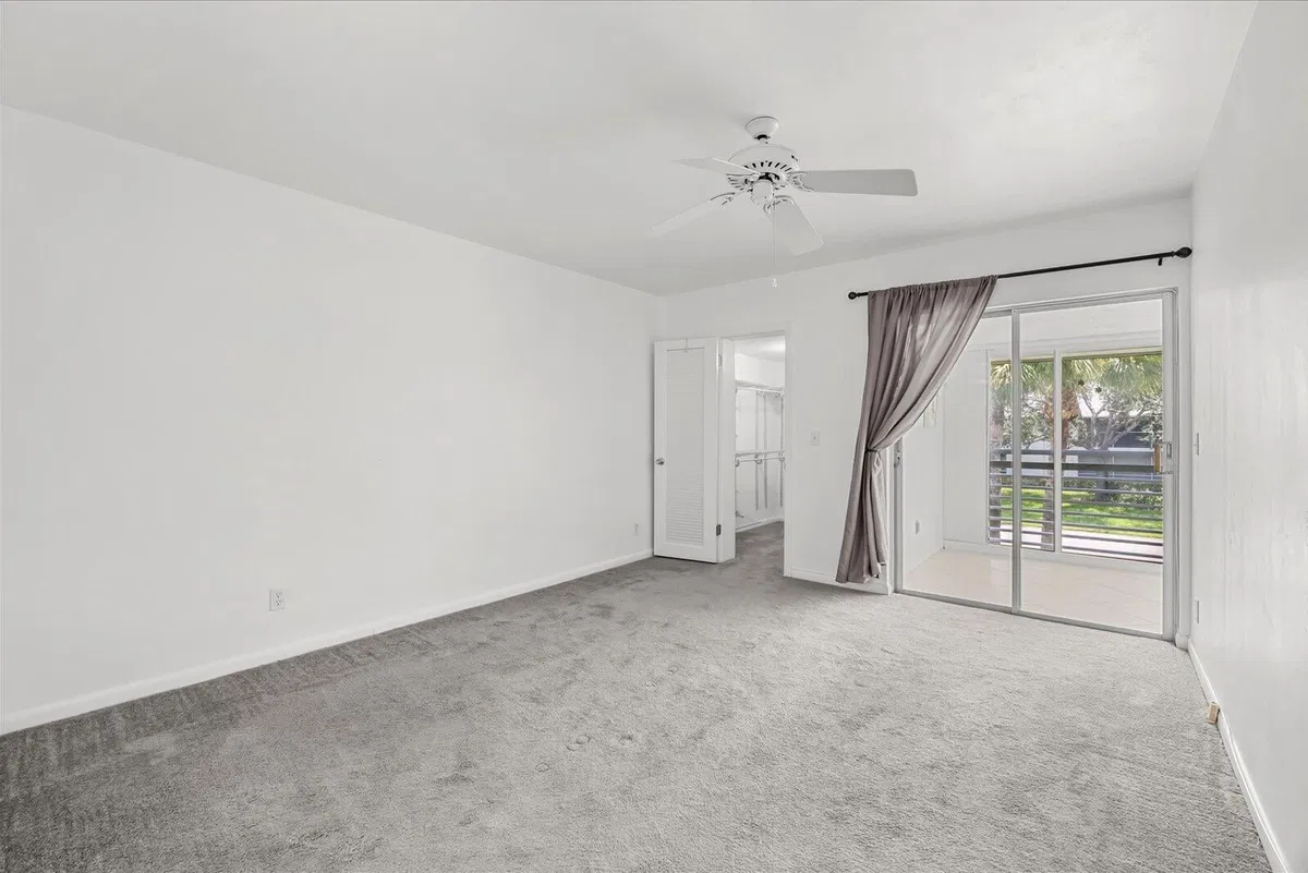  Unit 203M photo 16