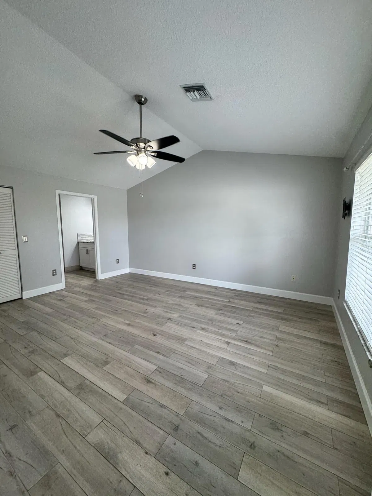 Residence photo 19
