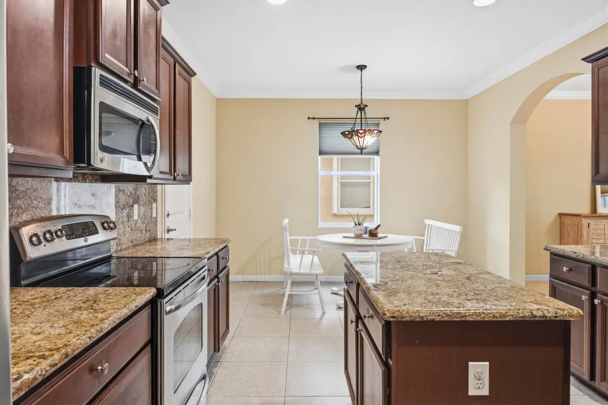 Residence photo 13
