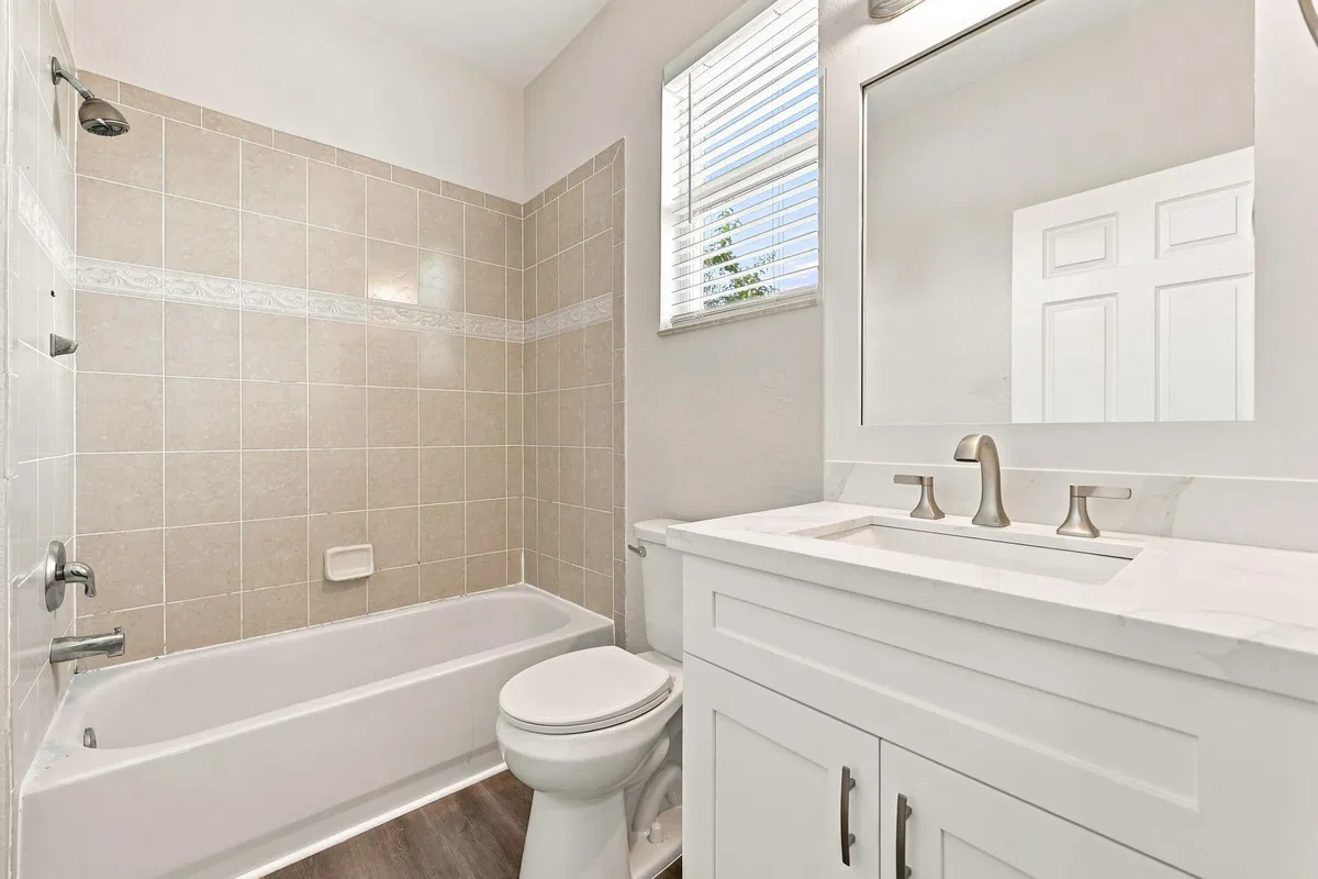 Residence photo 31