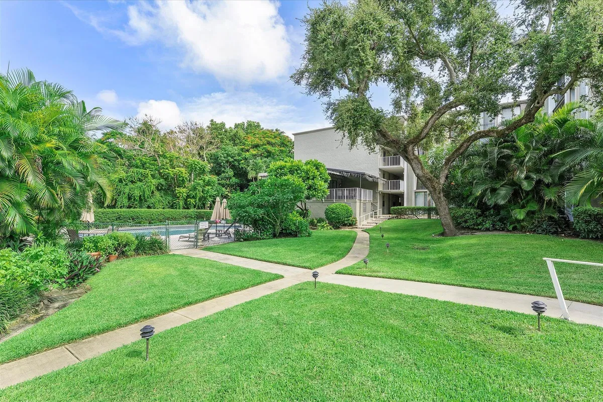 Boca Raton Unit 418 photo 13