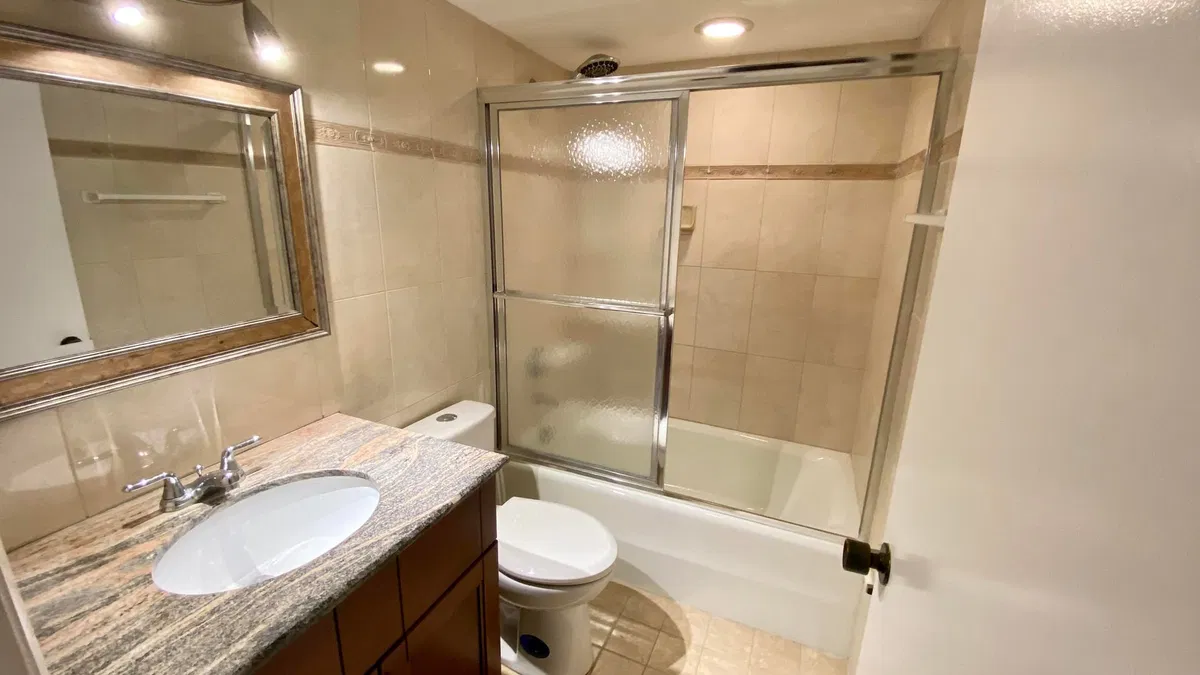Unit 216 photo 16