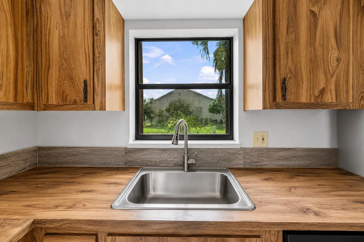 Residence photo 13