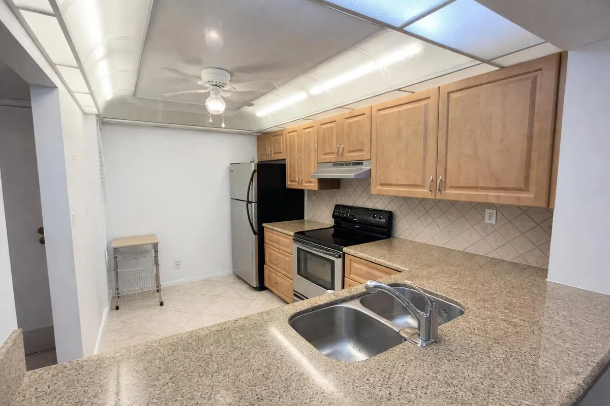 Boca Raton Unit 3050 photo 4