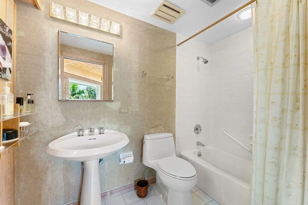  Residence photo 85