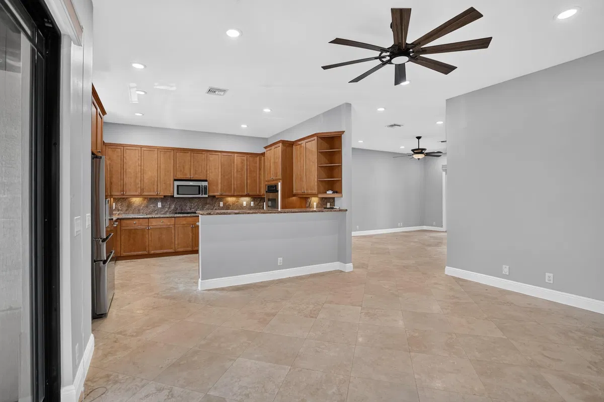 Residence photo 19