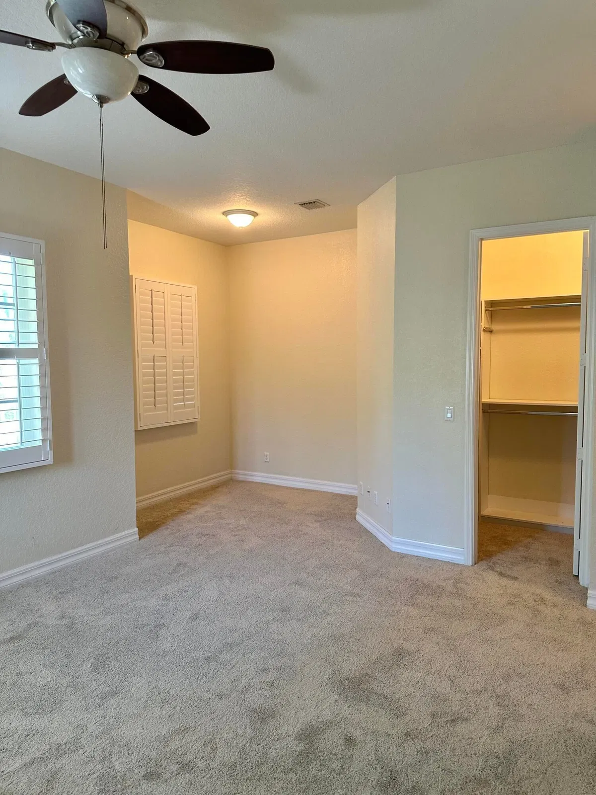Canterbury Place Residence photo 16