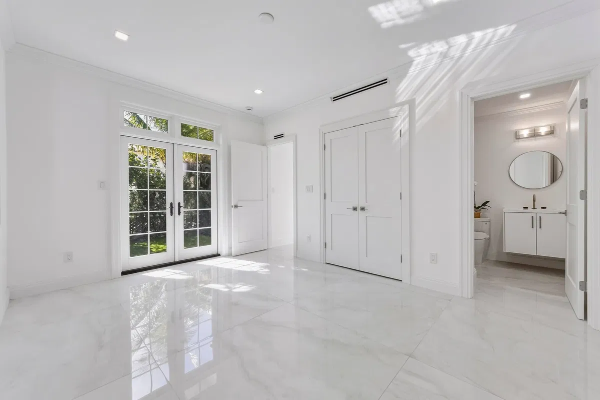 North End Palm Beach Residence photo 13