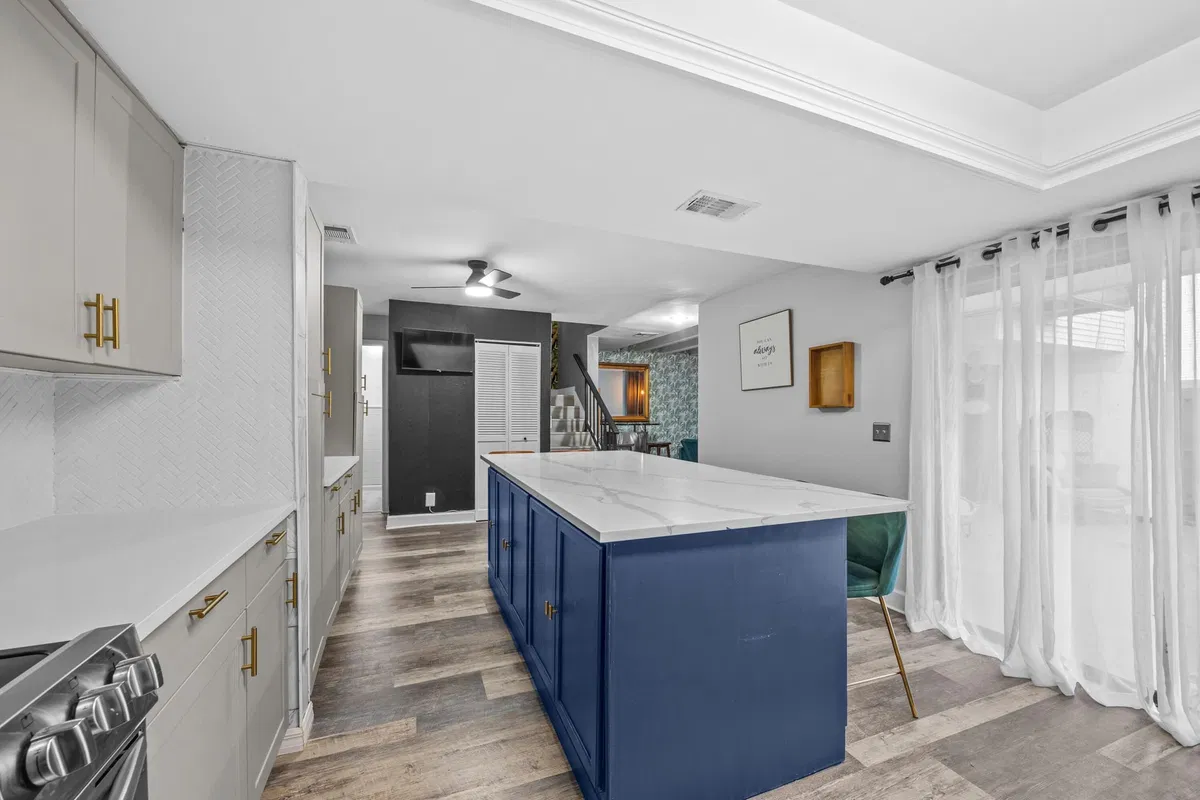 Residence photo 4