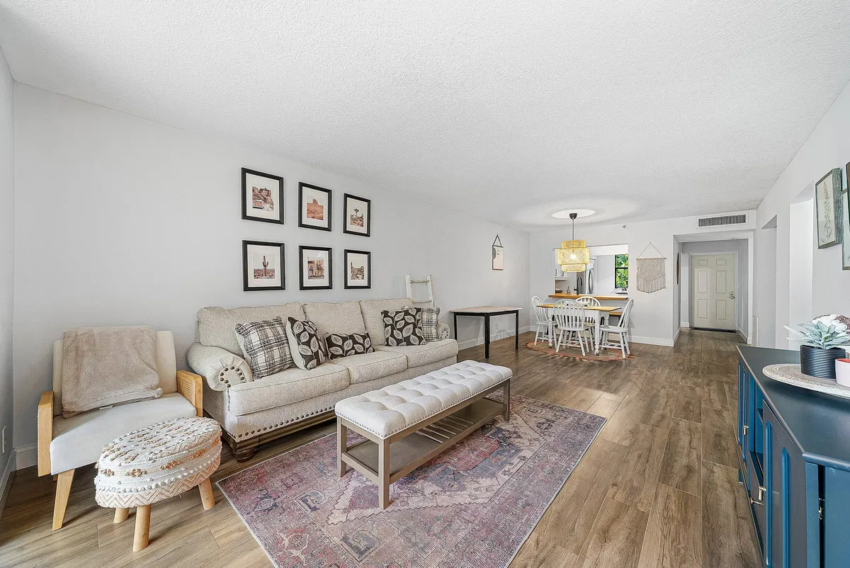  Unit 1030 photo 13