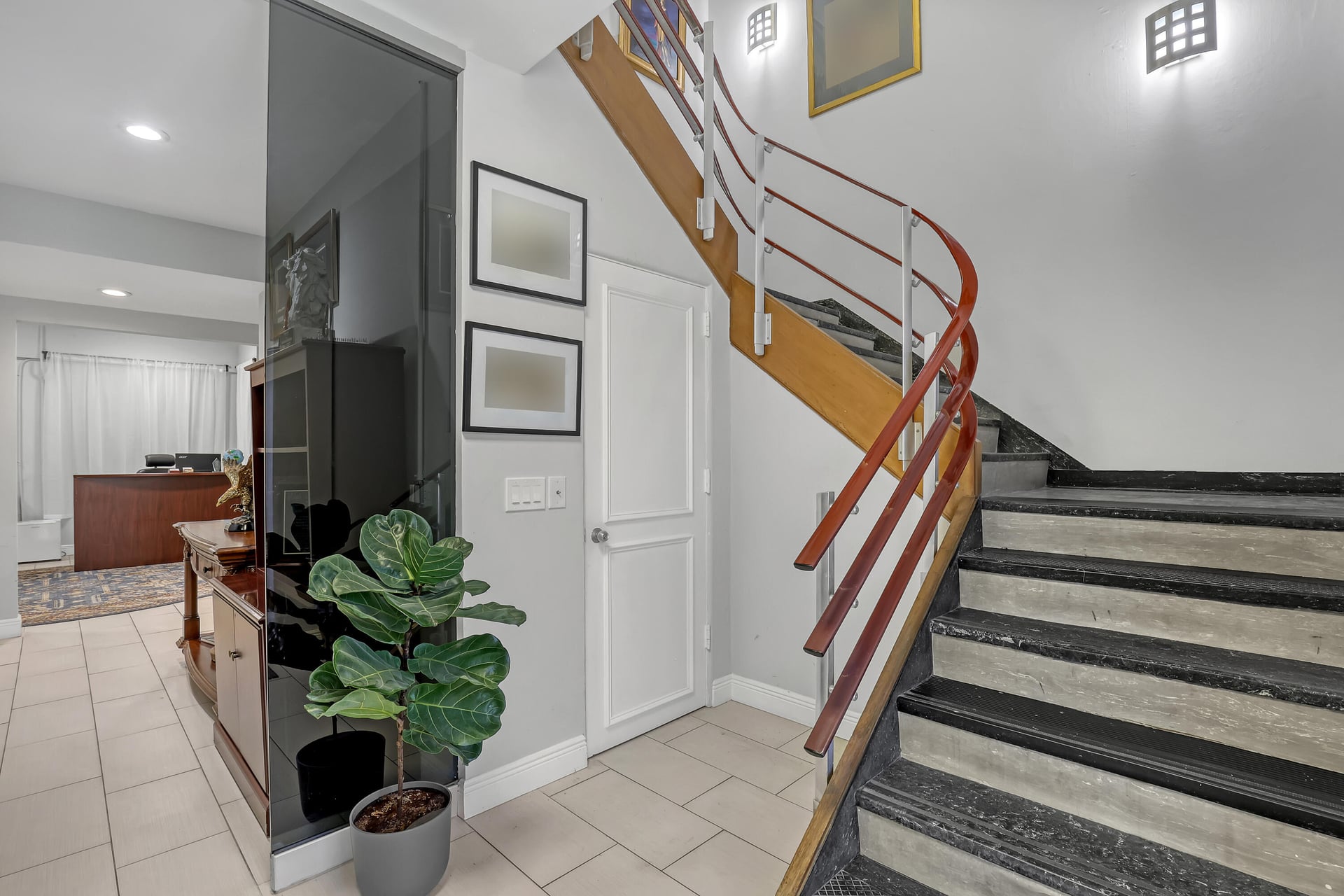 Residence photo 28
