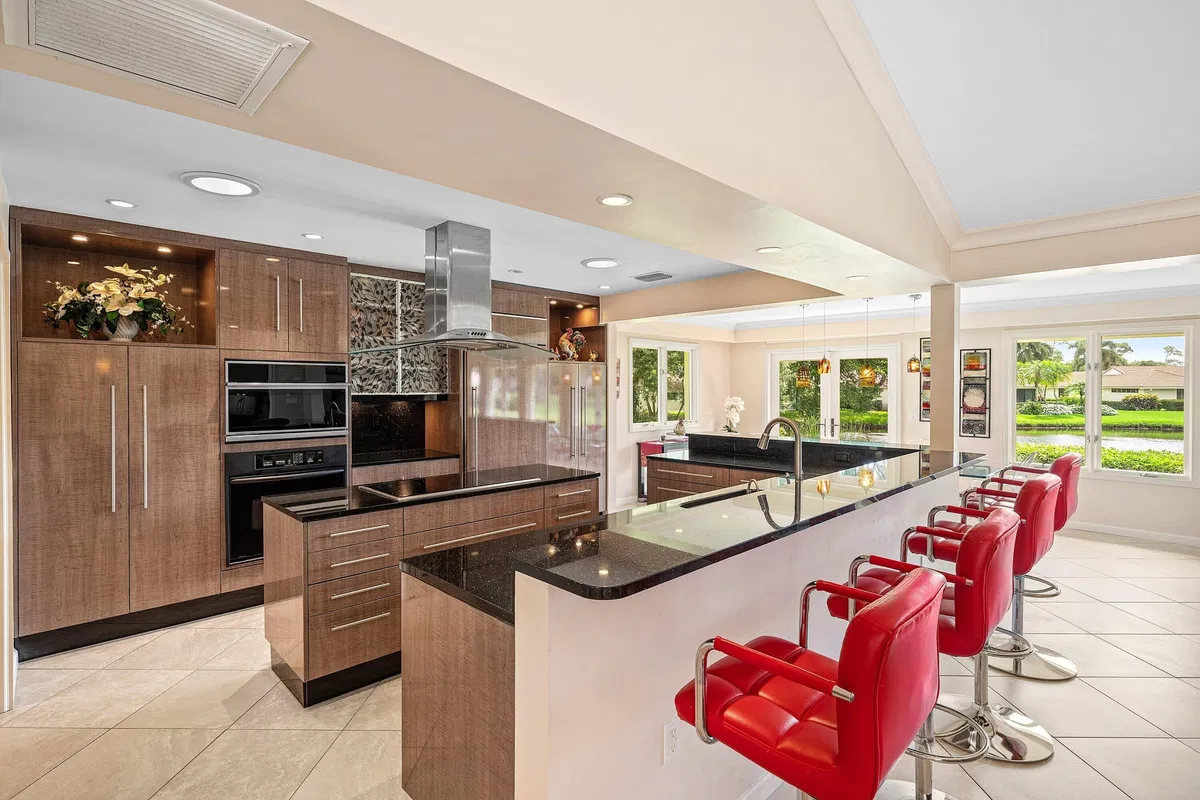 Residence photo 4