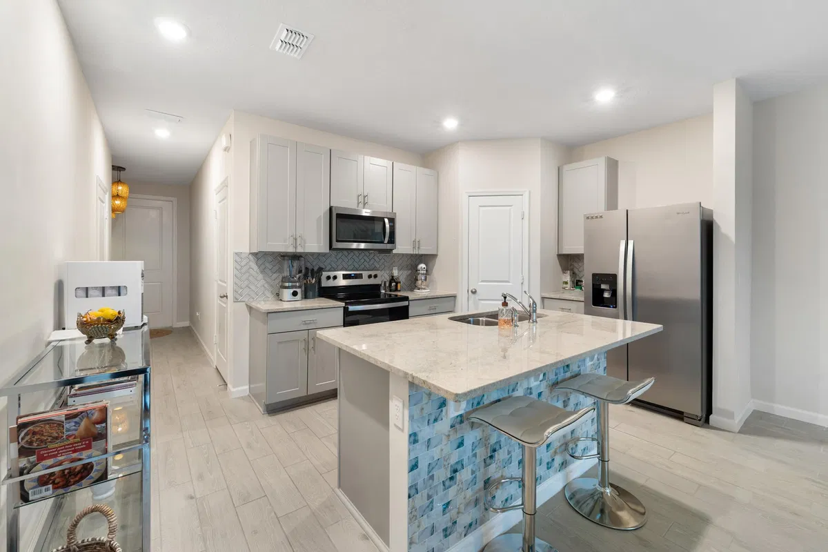 Residence photo 4