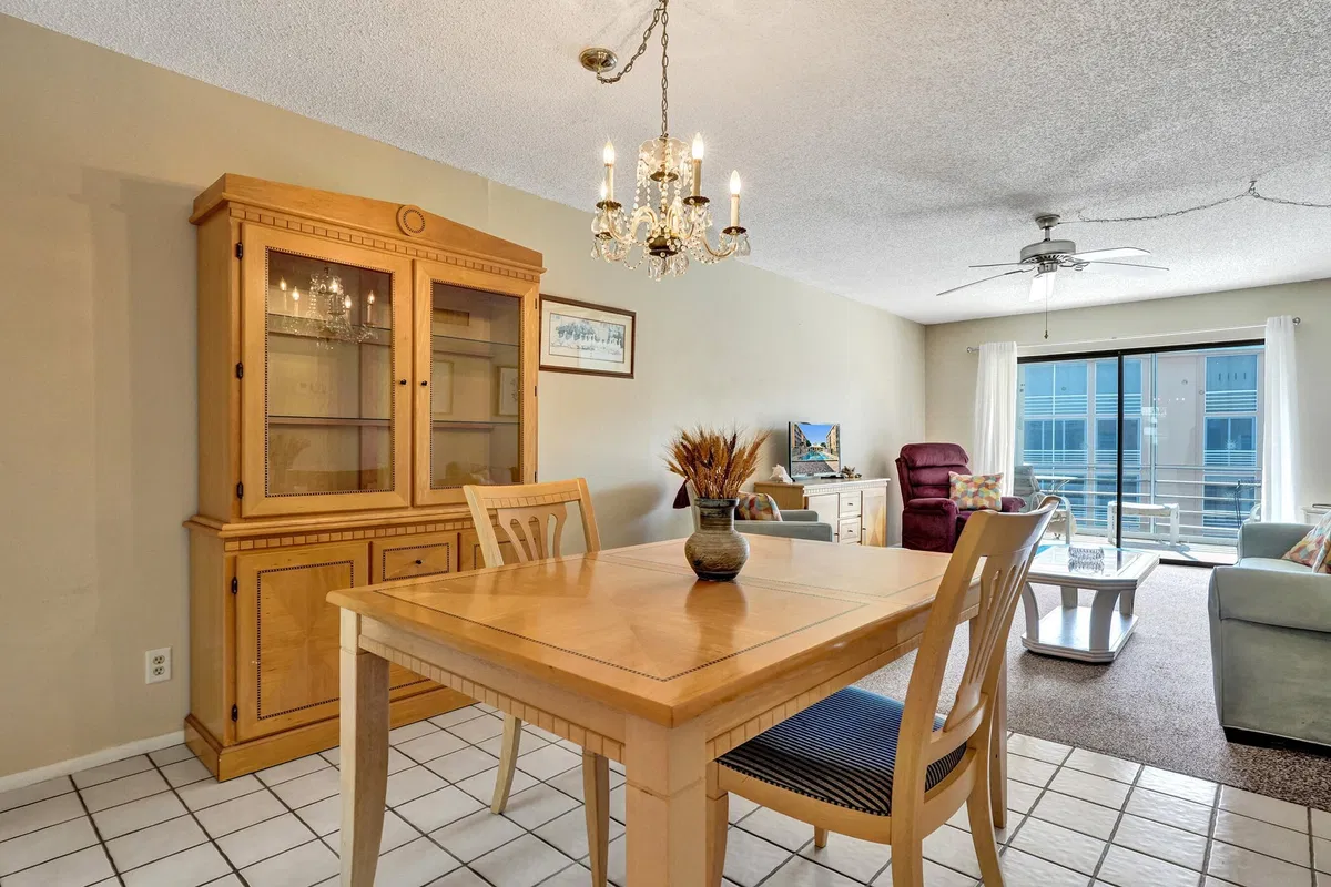 Unit 406 photo 13