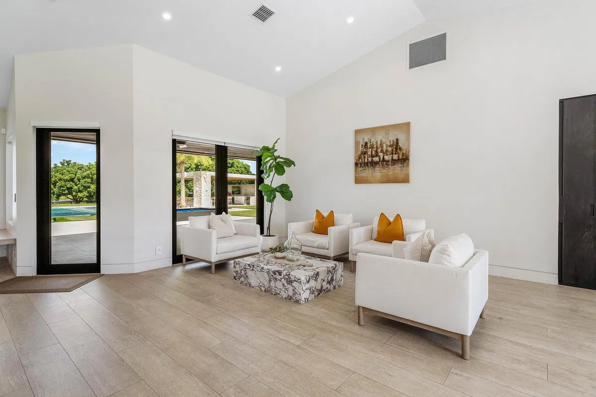 Homeland Residence photo 16
