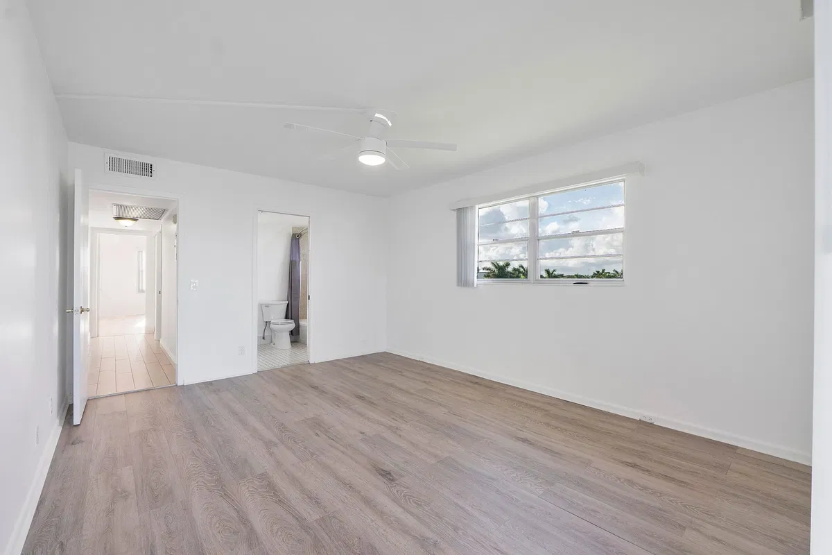 Residence photo 7