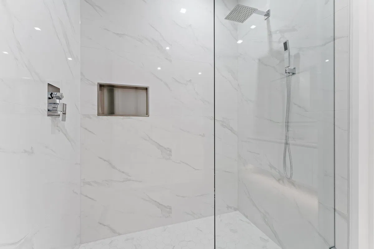 Nautilus 220 Unit 1219 photo 25