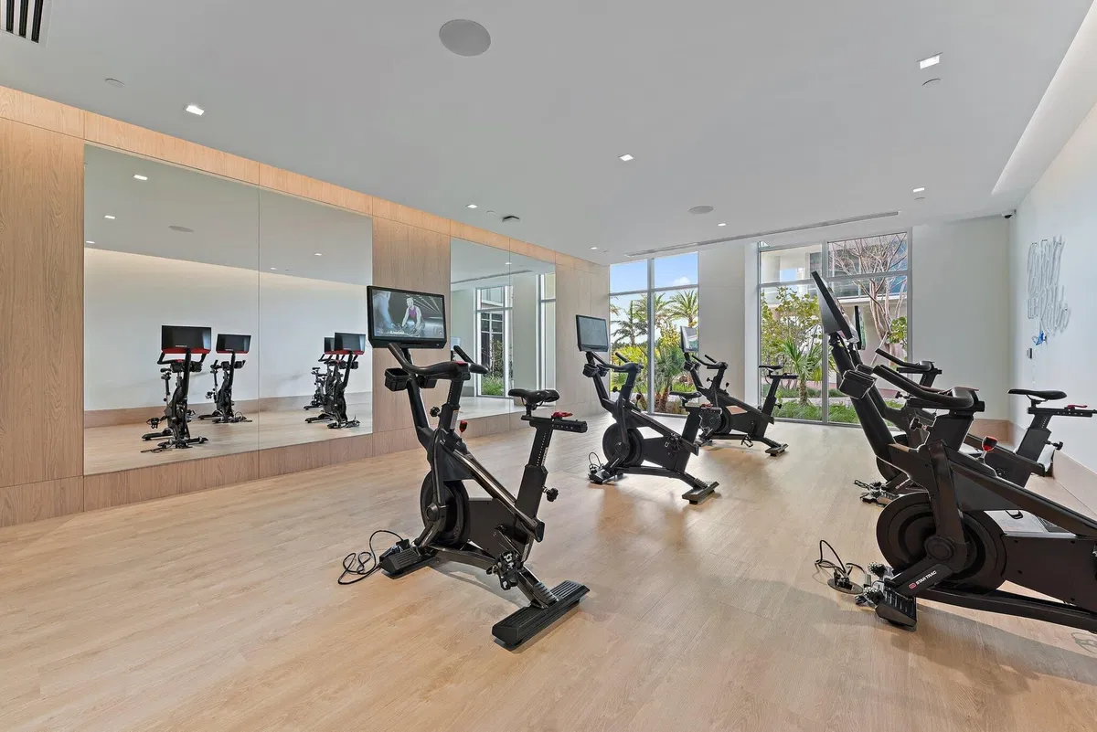 Nautilus 220 Unit 1219 photo 46