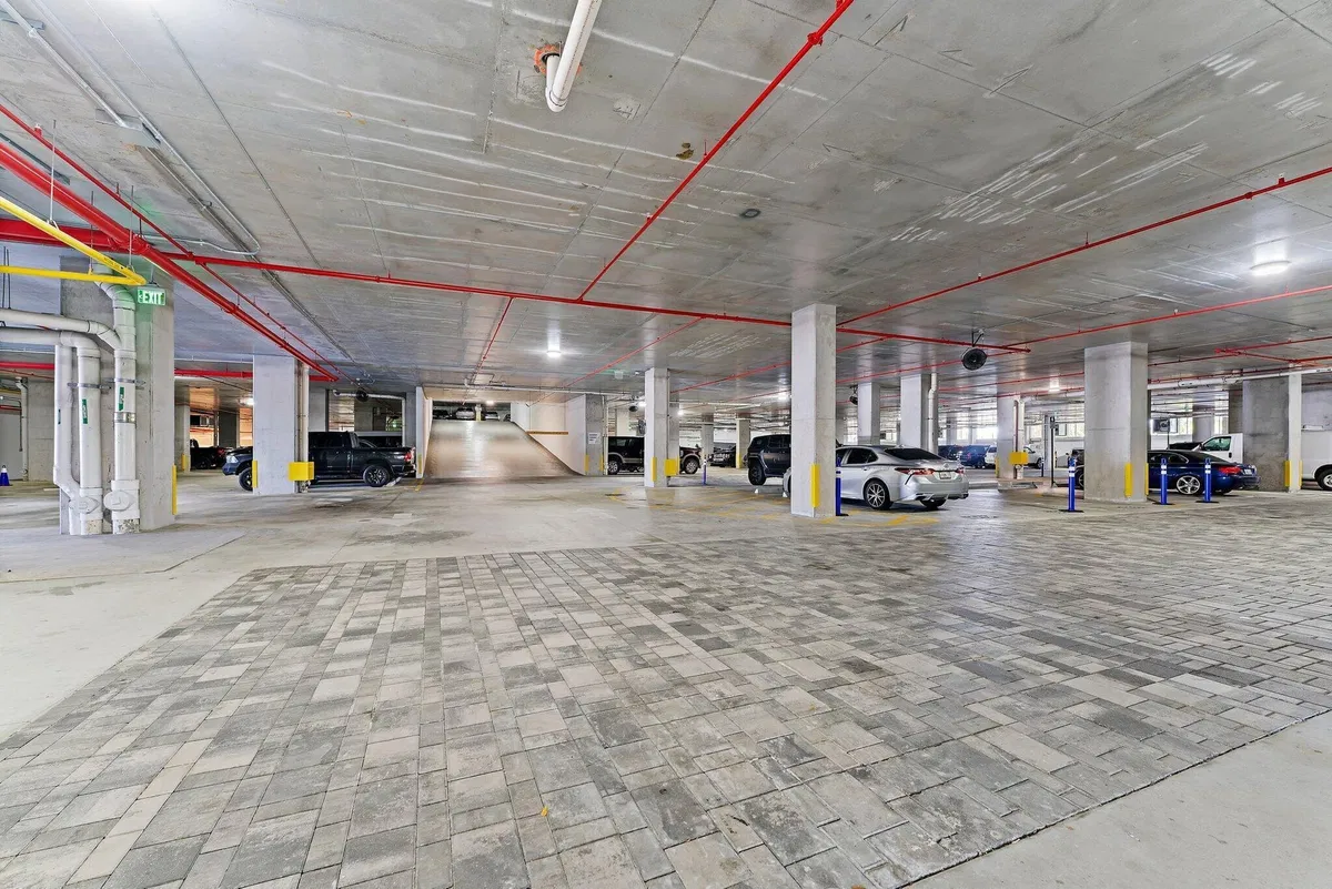 Nautilus 220 Unit 1219 photo 55