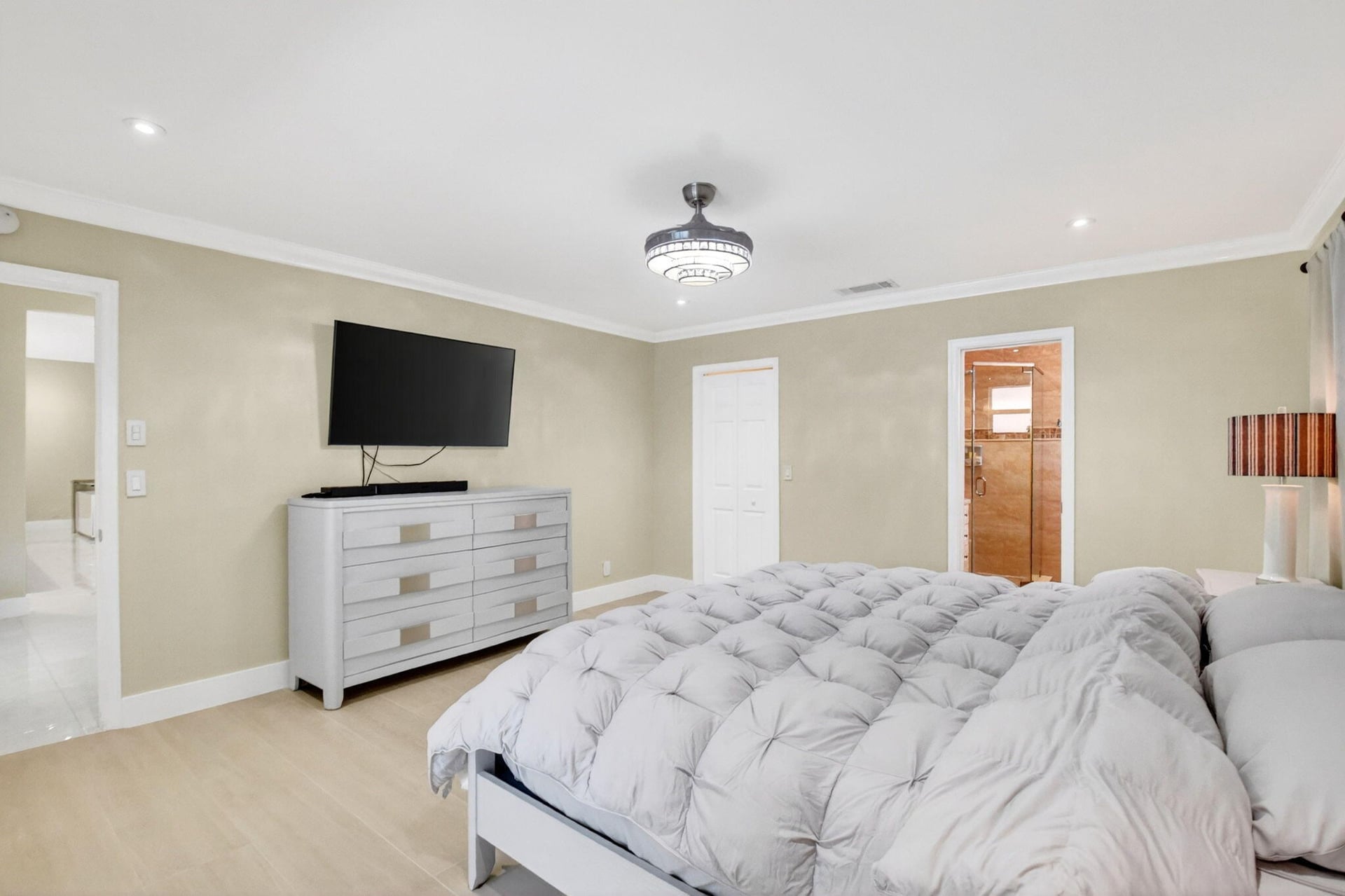 Residence photo 34