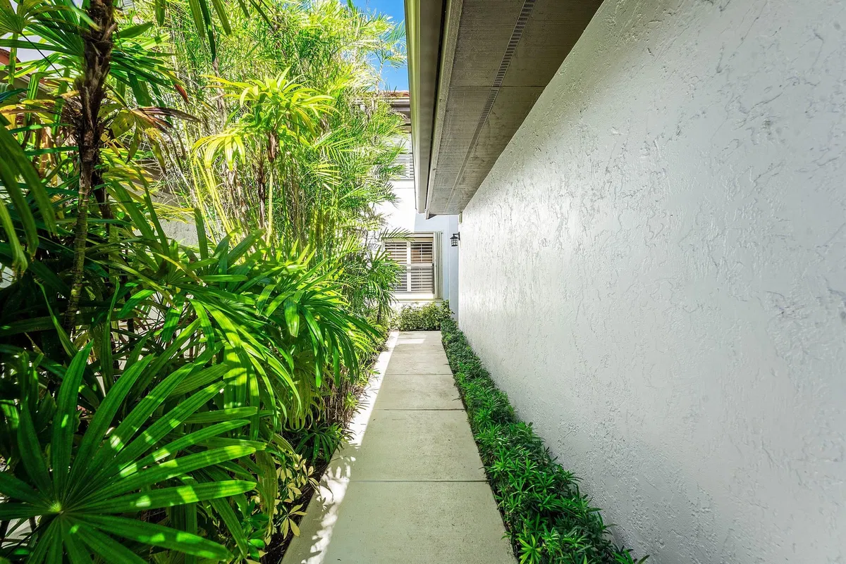 Jonathan's Landing Jupiter FL Unit 106 photo 4