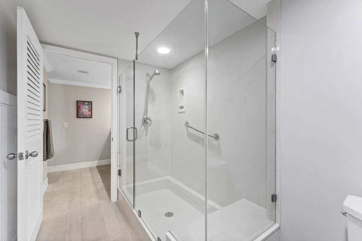 Jonathan's Landing Jupiter FL Unit 106 photo 22