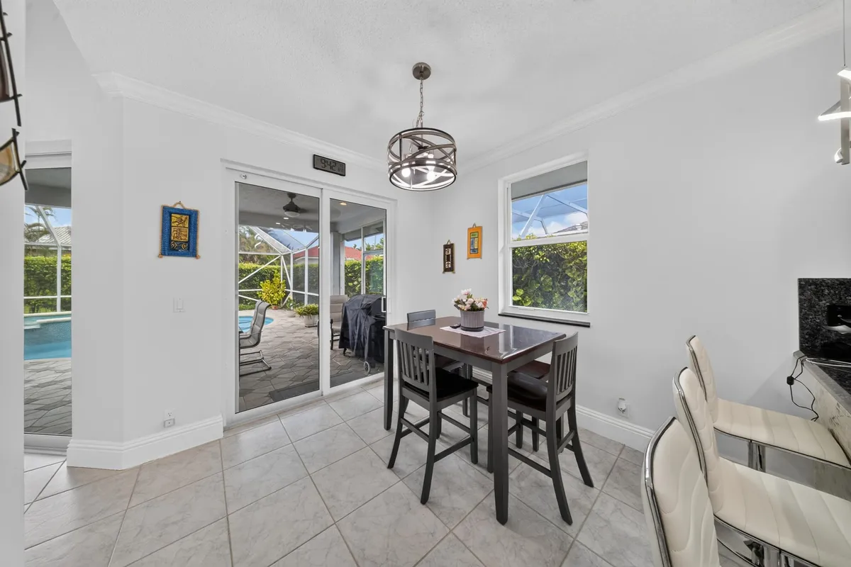 Residence photo 7
