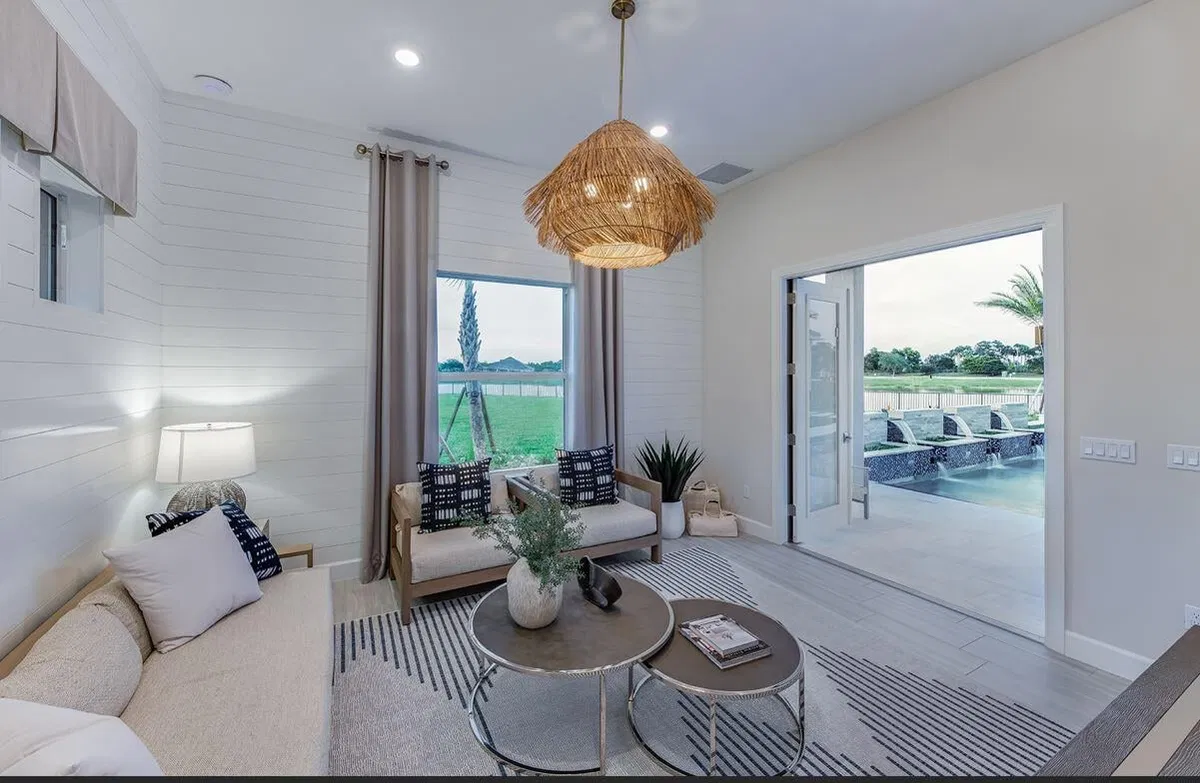 Unit 53 Ellington Grande photo 16