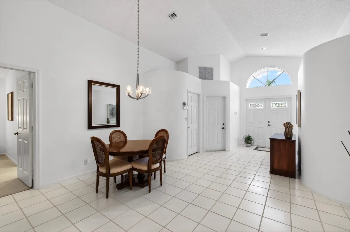  Residence photo 10