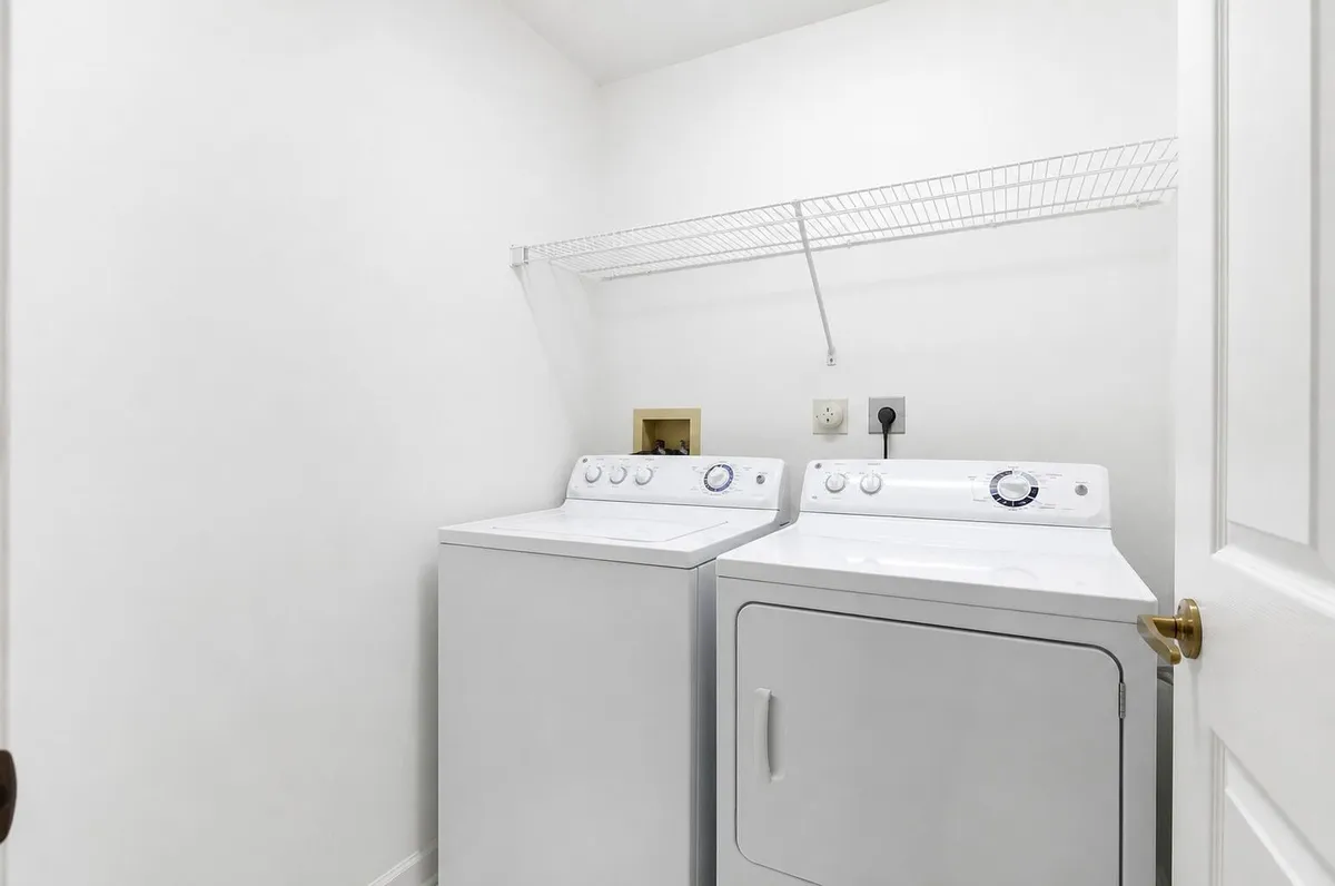  Residence photo 19
