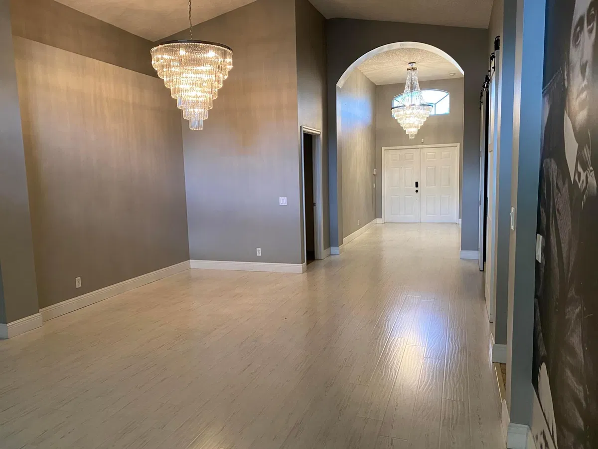 Residence photo 4