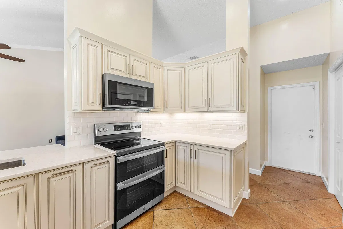 Residence photo 13