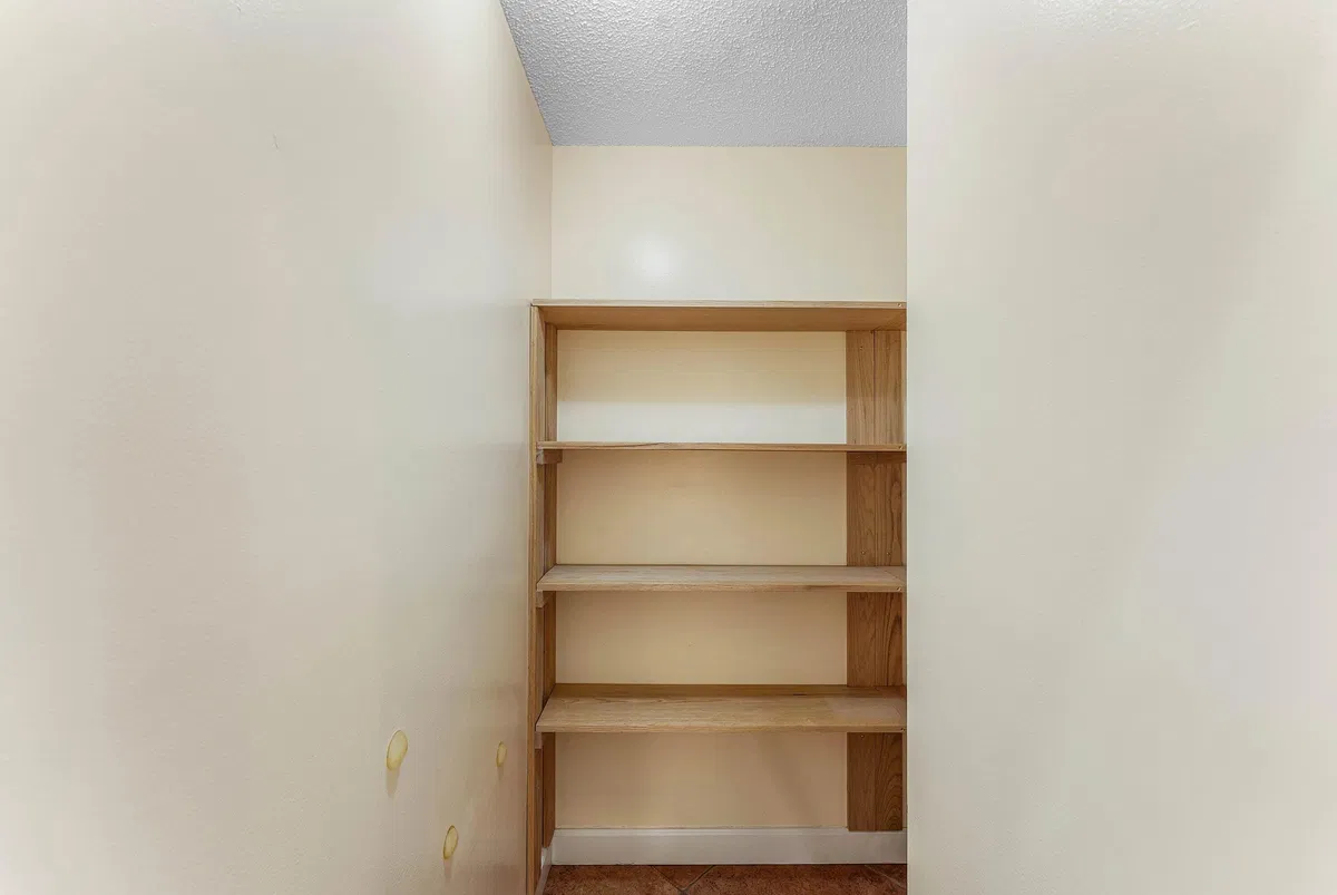 Residence photo 34