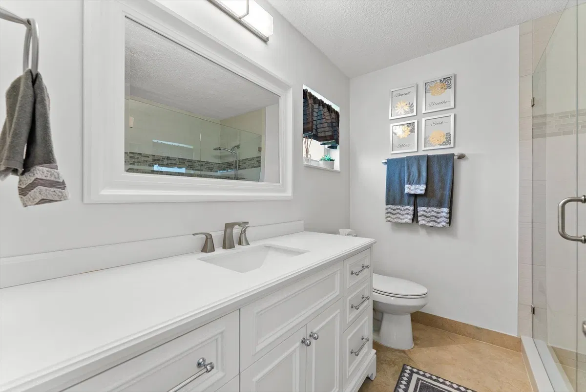 Residence photo 19