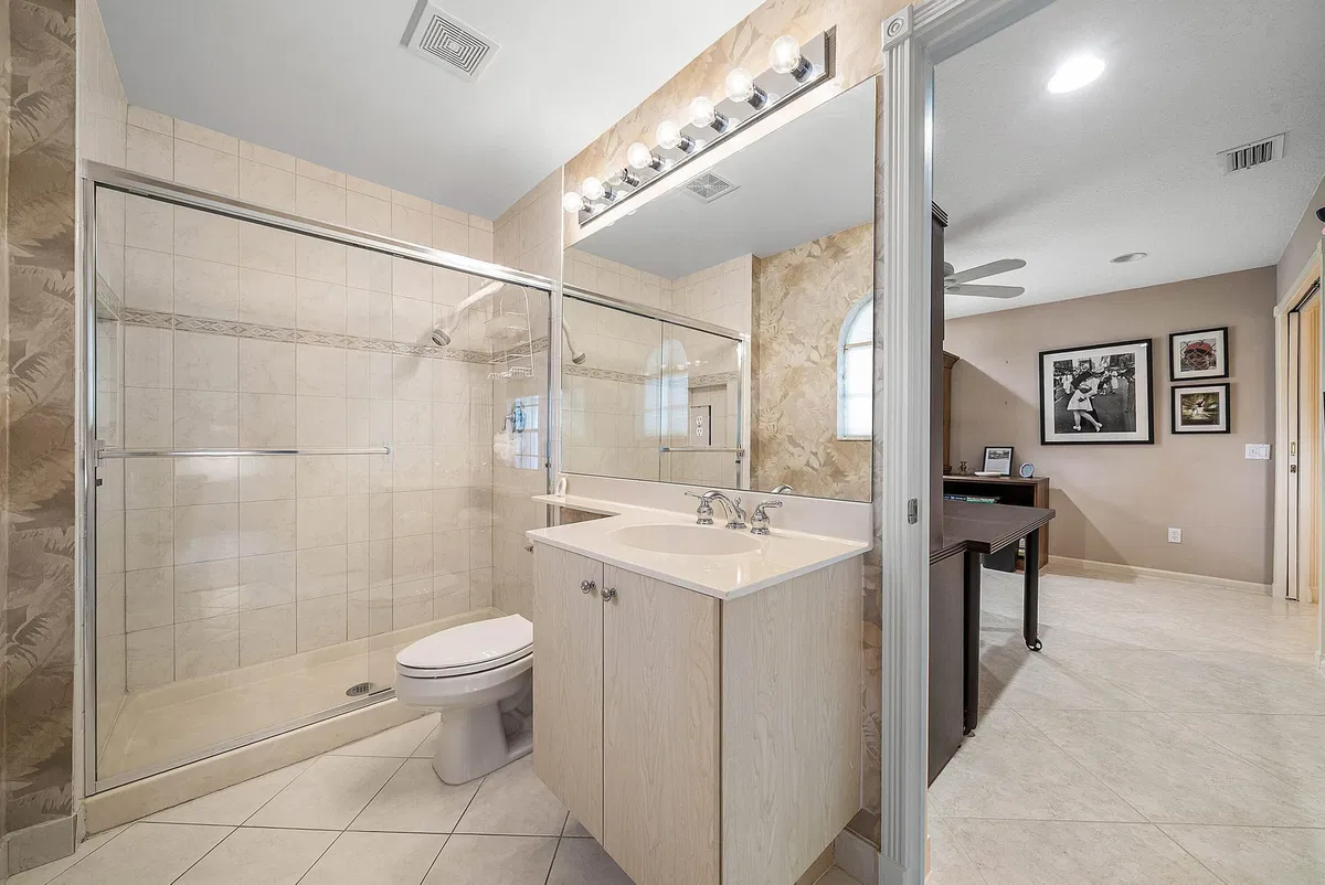  Residence photo 31